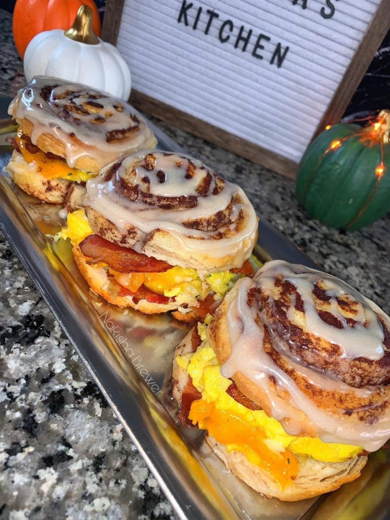 Cinnamon Roll Breakfast Sandwich Recipe – Kitchen 🍴👩‍🍳